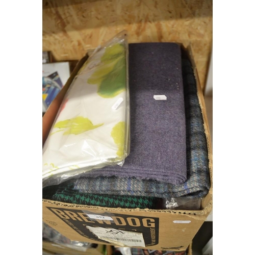 672 - Box - Assorted Fabrics