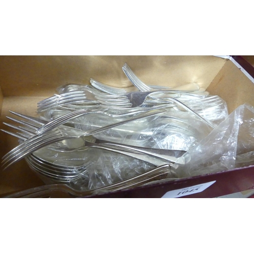 1045 - Box - Silverplated Cutlery.