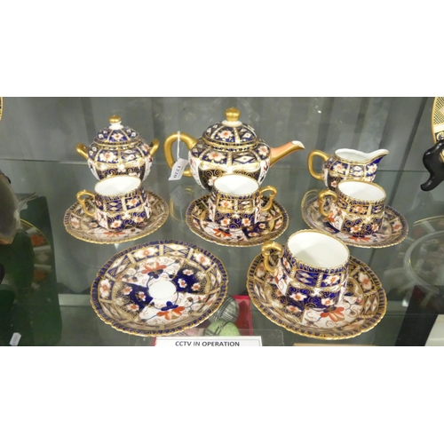 1220 - Royal Crown Derby Imari Pattern Part Tea Set, pattern number 6622.