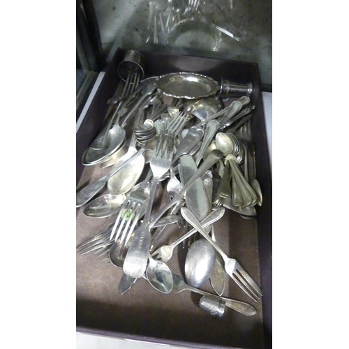 1233 - Box - Silverplated Cutlery.