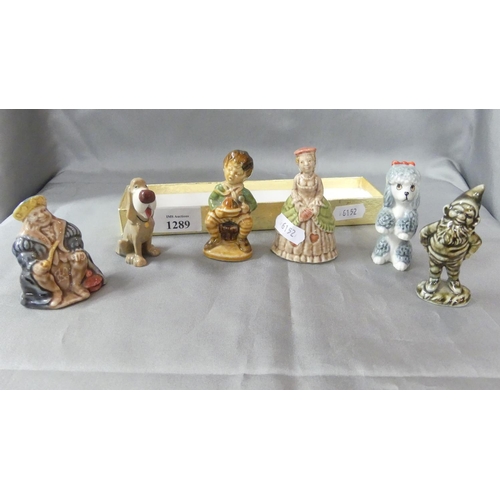 1289 - Box - Assorted Wade Whimsies.