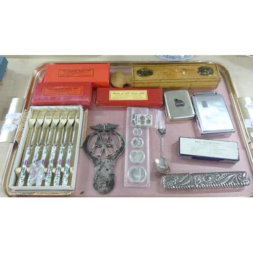 1418 - Tray Lot - Boxed Stainless Steel Table Knives, AA Badge, Mauchline Ware Sharpening Stone, etc.