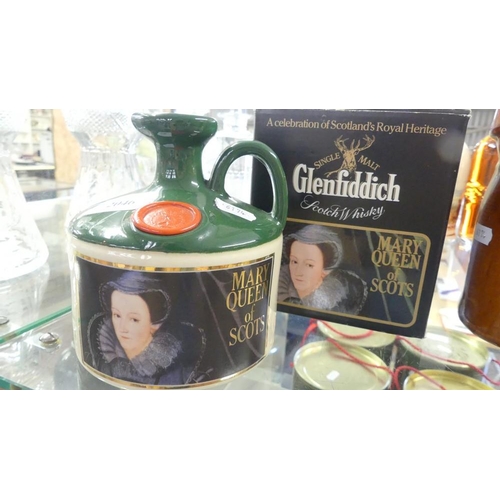 2046 - Decanter of Glenfiddich Single Malt Scotch Whisky.