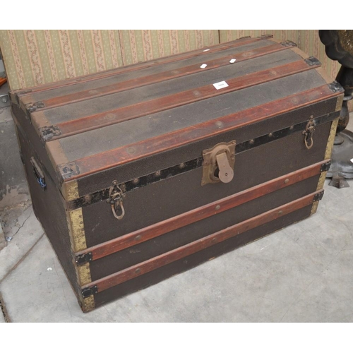 3008 - Dome Top Trunk