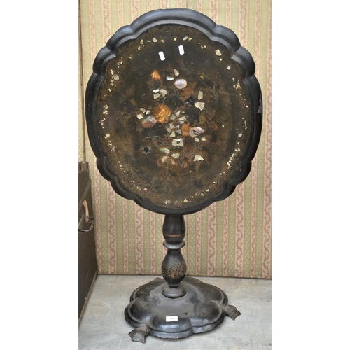 3009 - Victorian Papier Marche Tilt Top Table