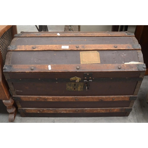 3062 - Dome Top Trunk