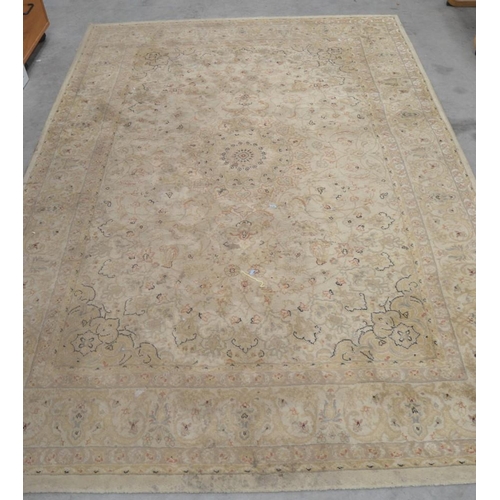 3423 - Beige Geometric Rug