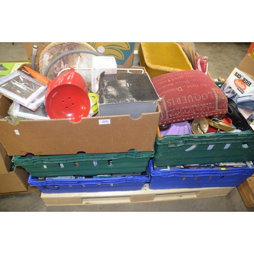 3475 - 10 Boxes of Assorted Items