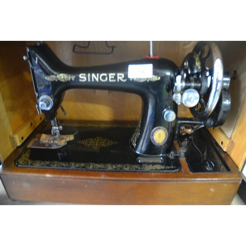 226 - Vintage Singer Sewing Machine