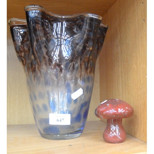 647 - Art Glass Vase & Mdina Mushroom Glass Paperweight