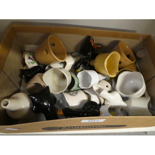 1013 - Box - Vintage Ceramic Pie Funnels.