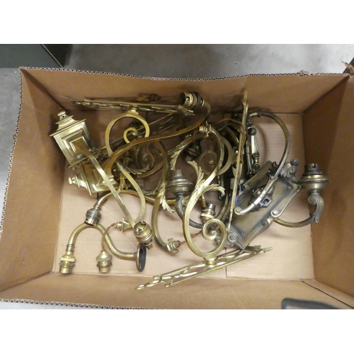 1449 - Box - Vintage Brass Wall Sconces.