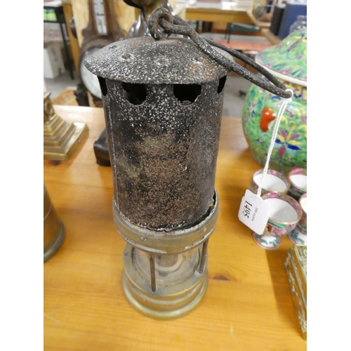 1495 - Vintage Miners Lamp (no makers mark).