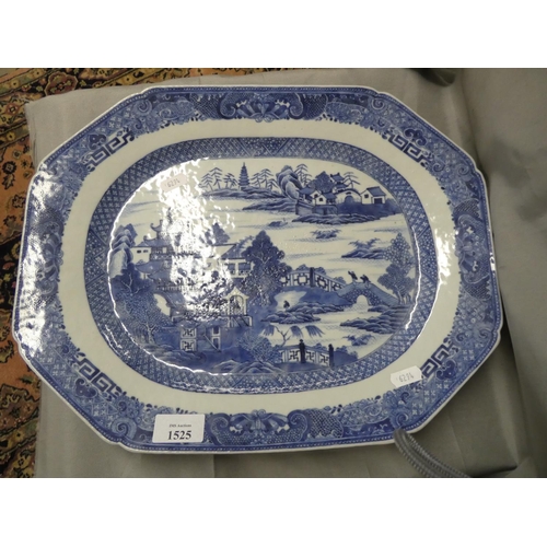 1525 - Antique Chinese Underglazed Blue Willow Pattern Meat Plate, approx 40cm across.