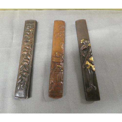 1532 - Three Japanese Meiji Period Bronze Handles with Figural Decoration, Gilded Highlights, approx 9.5cm ... 