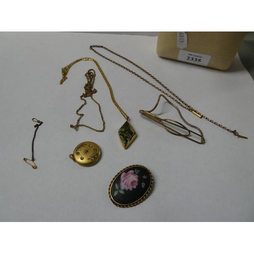 2335 - Box - Assorted Costume Jewellery.