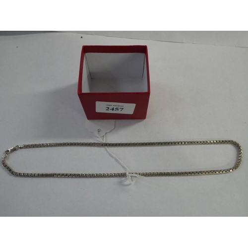 2457 - Silver Chain, approx 48cm, weighing 27g.