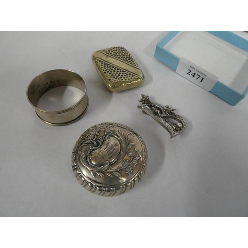 2471 - Silver Napkin Ring, Two Snuff Boxes & Brooch.