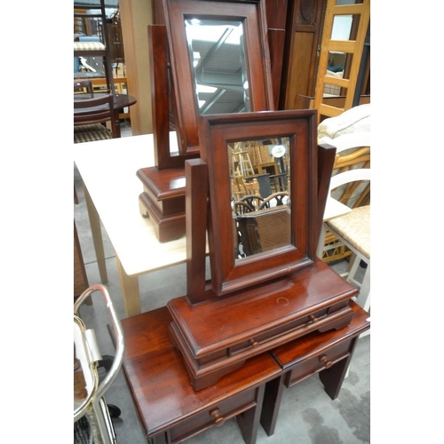 3218 - Pair Of Mahogany Bedside Cabinets & 2 Mahogany Dressing Mirrors