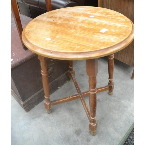 3238 - Pine Bar Table