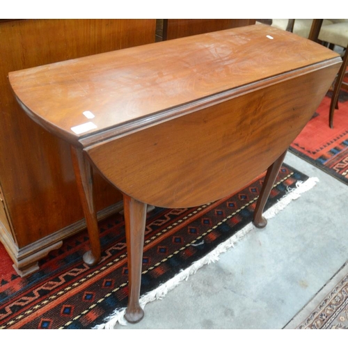 3511 - Victorian Mahogany Pembroke Table