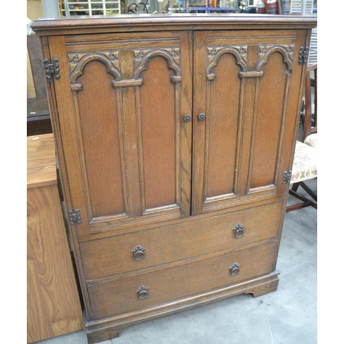 3544 - Vintage Oak Linen Cabinet