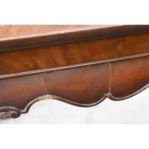 3123 - Mahogany Ball & Claw Foot Centre Table