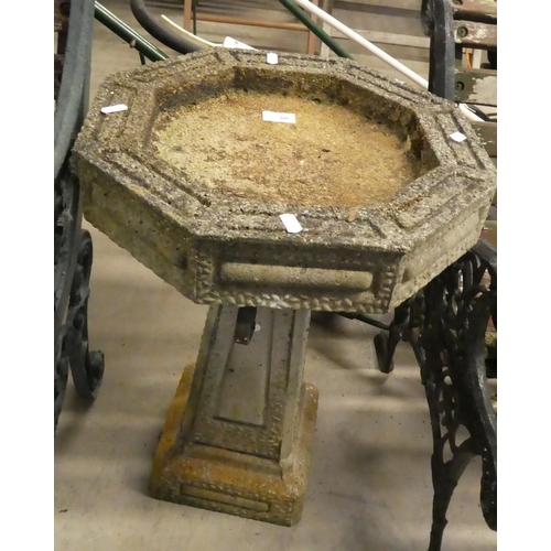 60 - Reconstituted Stone Bird Bath