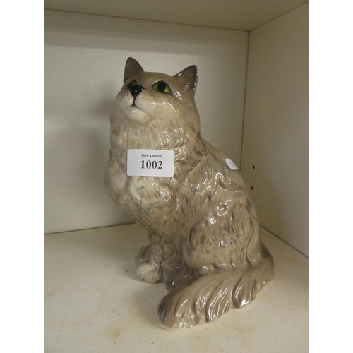 1002 - Royal Doulton Cat, approx 21cm tall.