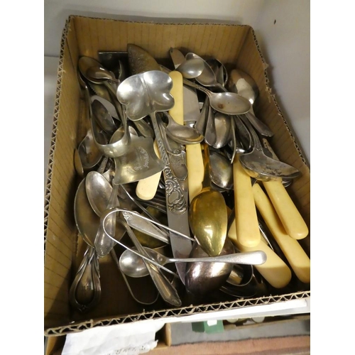 1019 - Box - Assorted Cutlery.