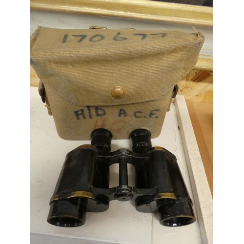 1028 - 1941 Military - Bino Prism No 2 Mk II Binoculars, complete with canvas case.