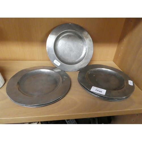 1040 - Six Crown & Rose London Cast Pewter Plates , approx 18cm in diameter.