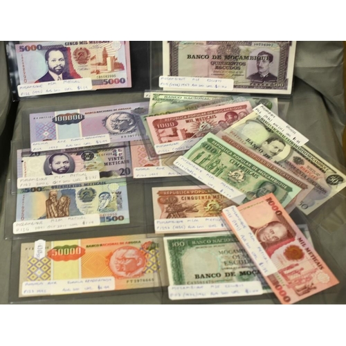 2299 - Quantity of Banknotes