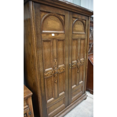 3016 - Oak Double Door Wardrobe