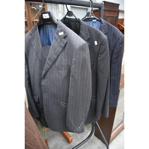 3052 - 2 Men's Suits & Suit Jacket Size 38/40