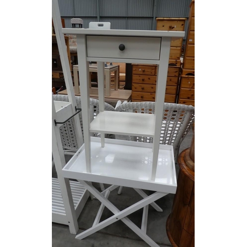 3332 - Butlers Tray & Bedside Cabinet