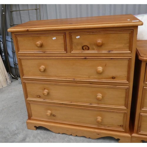 3364 - Pine 2 over 3 Drawer Chest