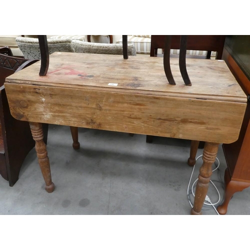 3386 - Victorian Pine Pembroke Table