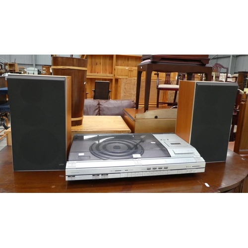 3387 - Vintage Bang & Olufsen Record Player, Cassette Player & Speakers Beovox S45-2 type 6312.