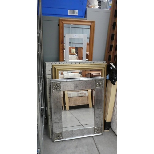 3408 - Assorted Wall Mirrors