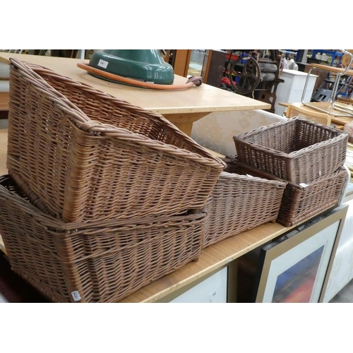 3588 - Assorted Wicker Baskets