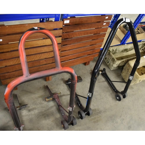 65 - 2 Paddock Stands