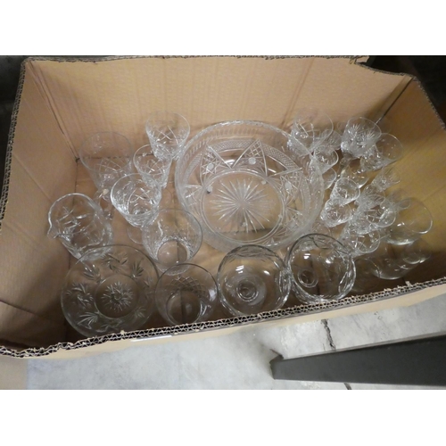 1656 - Box - Assorted Glassware.