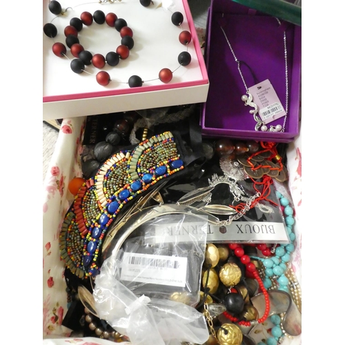 2491 - Box - Assorted Costume Jewellery.