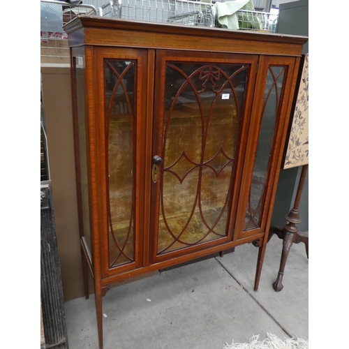 3427 - Edwardian Mahogany Inlaid China Cabinet (Missing Shelf)