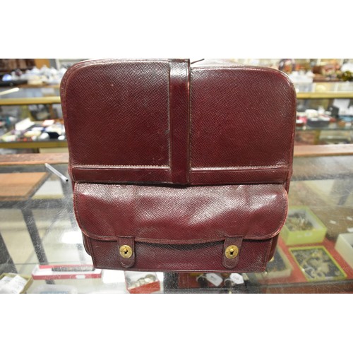 2095 - Maroon Coloured Leather Gladstone Type Bag, made by H. Greaves New Street Birmingham.