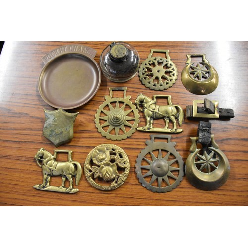 1010 - Box - Glass Inkwell, Copper Pocket Change Tray & Brassware.