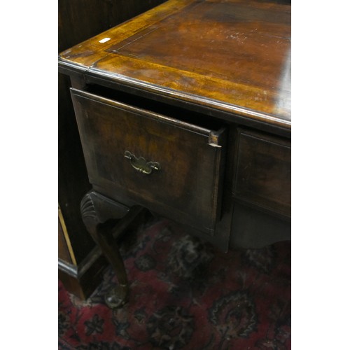 3152 - Georgian Style Vintage Walnut Dresser, supported on carbriole legs, herringbone inlay, early 20th ce... 