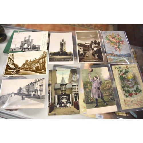 2138 - A Collection of Antique & Vintage Topographical UK & Ireland Picture Postcards.