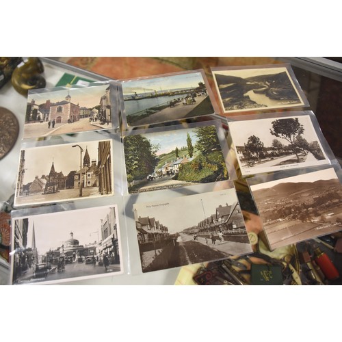 2138 - A Collection of Antique & Vintage Topographical UK & Ireland Picture Postcards.